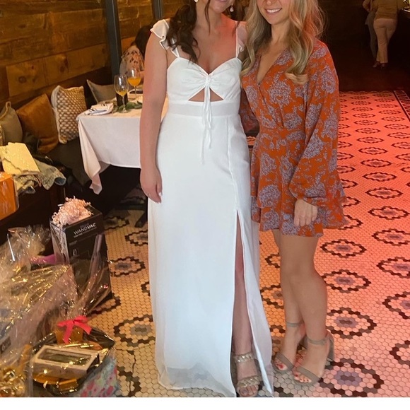 Lulus White Ruffled Maxi Dress worn once! Perfect for a wedding related event! - Picture 1 of 6